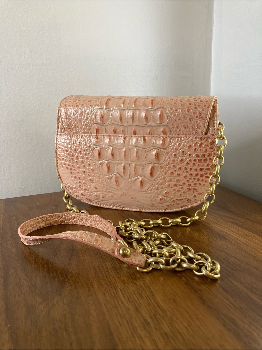 BRAHMIN Portia Pink Peach Croc Embossed Leather Flap Crossbody Bag Chain Strap - Picture 3 of 8